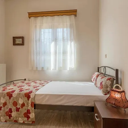 With 4 Bedrooms In Rethymno, With Wonderful Sea View, Private Po *